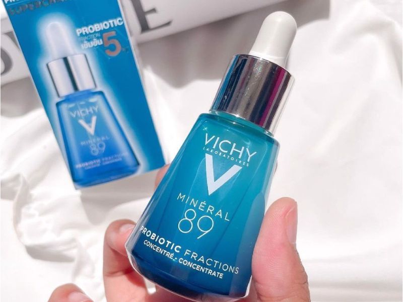 Serum Vichy Mineral 89 Probiotic Fractions giúp da được cấp ấm và làm dịu khi bị kích ứng