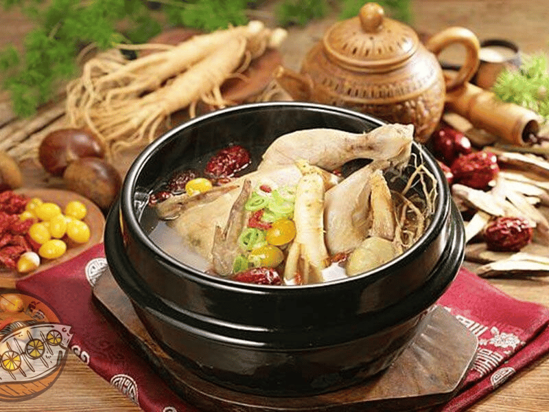 Gà tần là một món ăn mùa đông, ngon miệng và gia vị thấm đều vào thịt